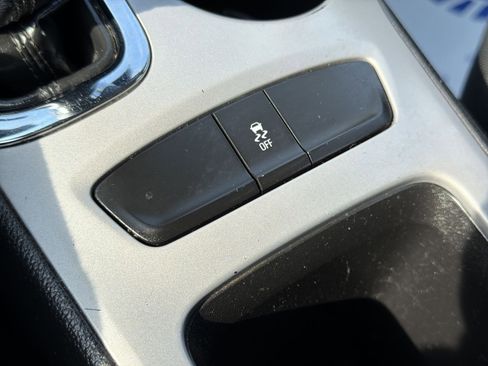Used 2016 Chevrolet Cruze LS FWD image 36