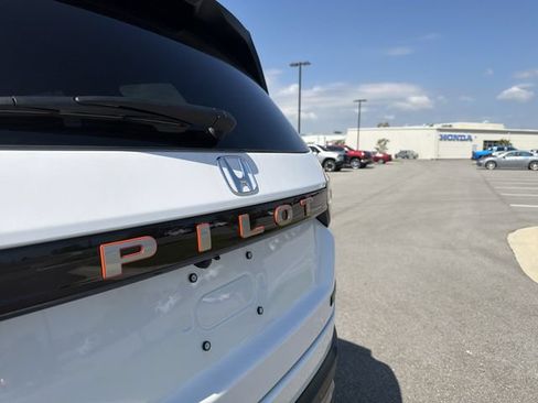New 2026 Honda Pilot TrailSport image 43