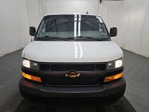 Used 2021 Chevrolet Express 2500 RWD image 10