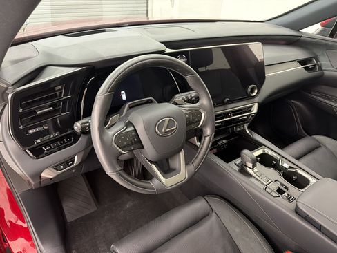 Certified 2024 Lexus RX 350 AWD w/ Convenience Package image 4