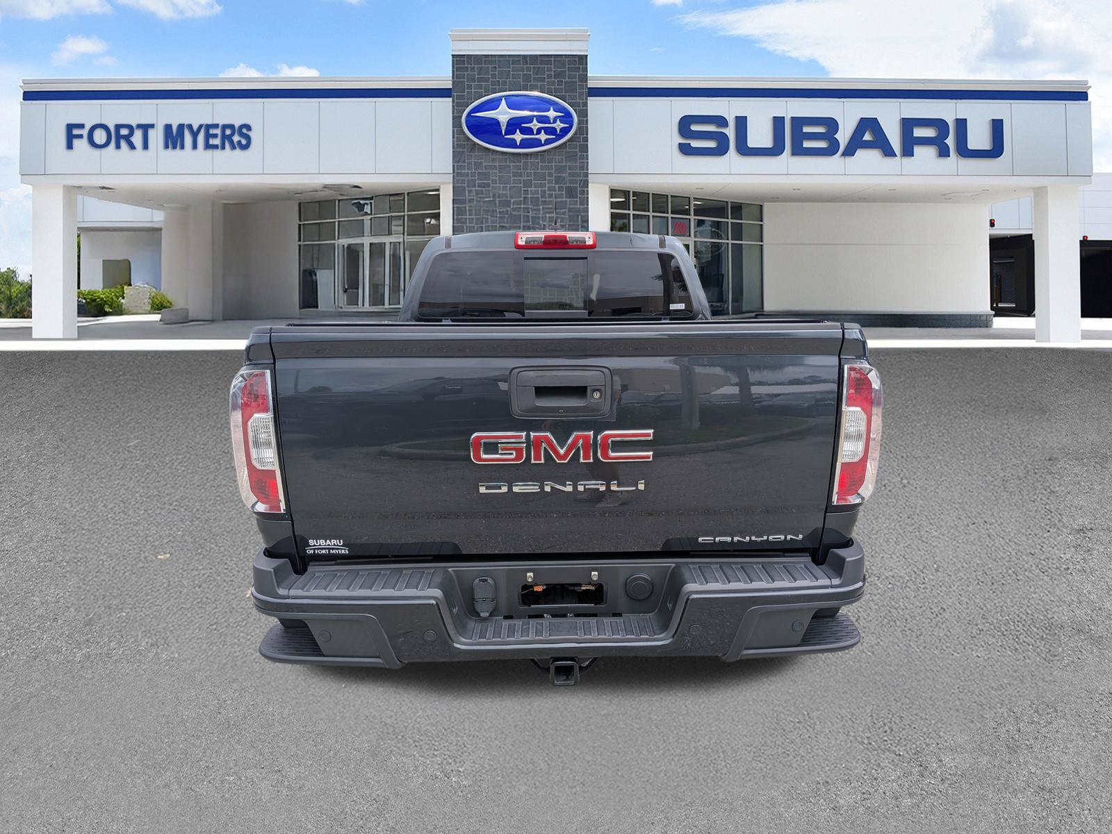 Used 2022 GMC Canyon Denali RWD image 5