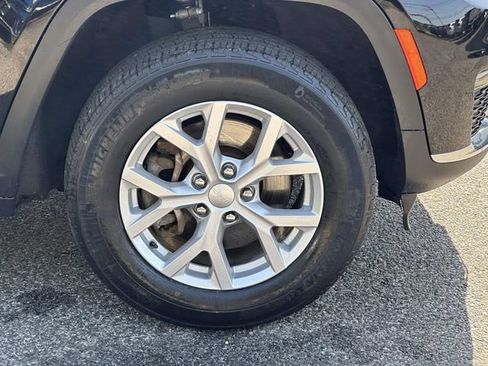Certified 2023 Jeep Grand Cherokee L Limited AWD/4WD image 7
