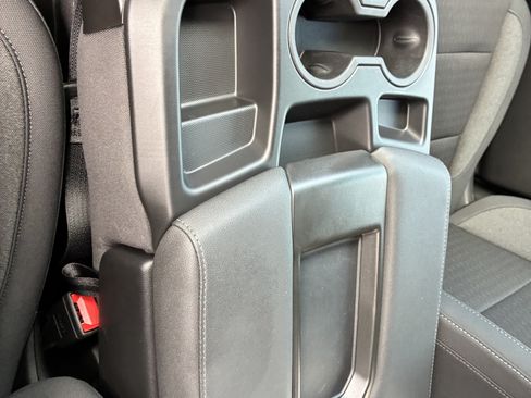 Used 2026 Chevrolet Silverado 1500 Custom AWD/4WD image 33