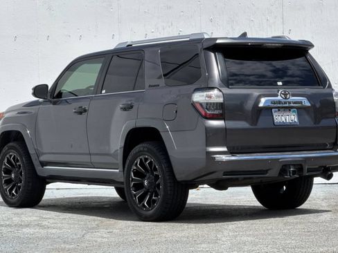 Used 2018 Toyota 4Runner Limited AWD/4WD image 5
