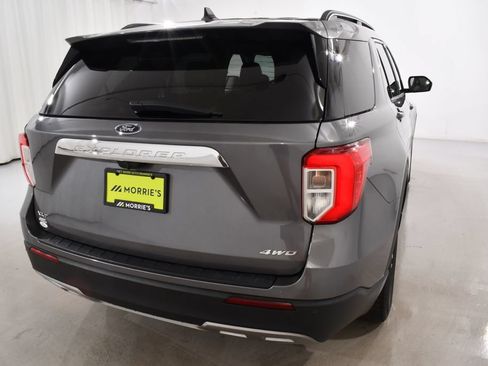 Used 2022 Ford Explorer XLT w/ Equipment Group 202A AWD/4WD image 12