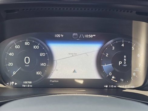 Used 2022 Volvo XC40 T5 R-Design w/ Advanced Package AWD/4WD image 24