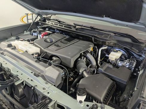 Used 2025 Toyota Tundra Platinum AWD/4WD image 36