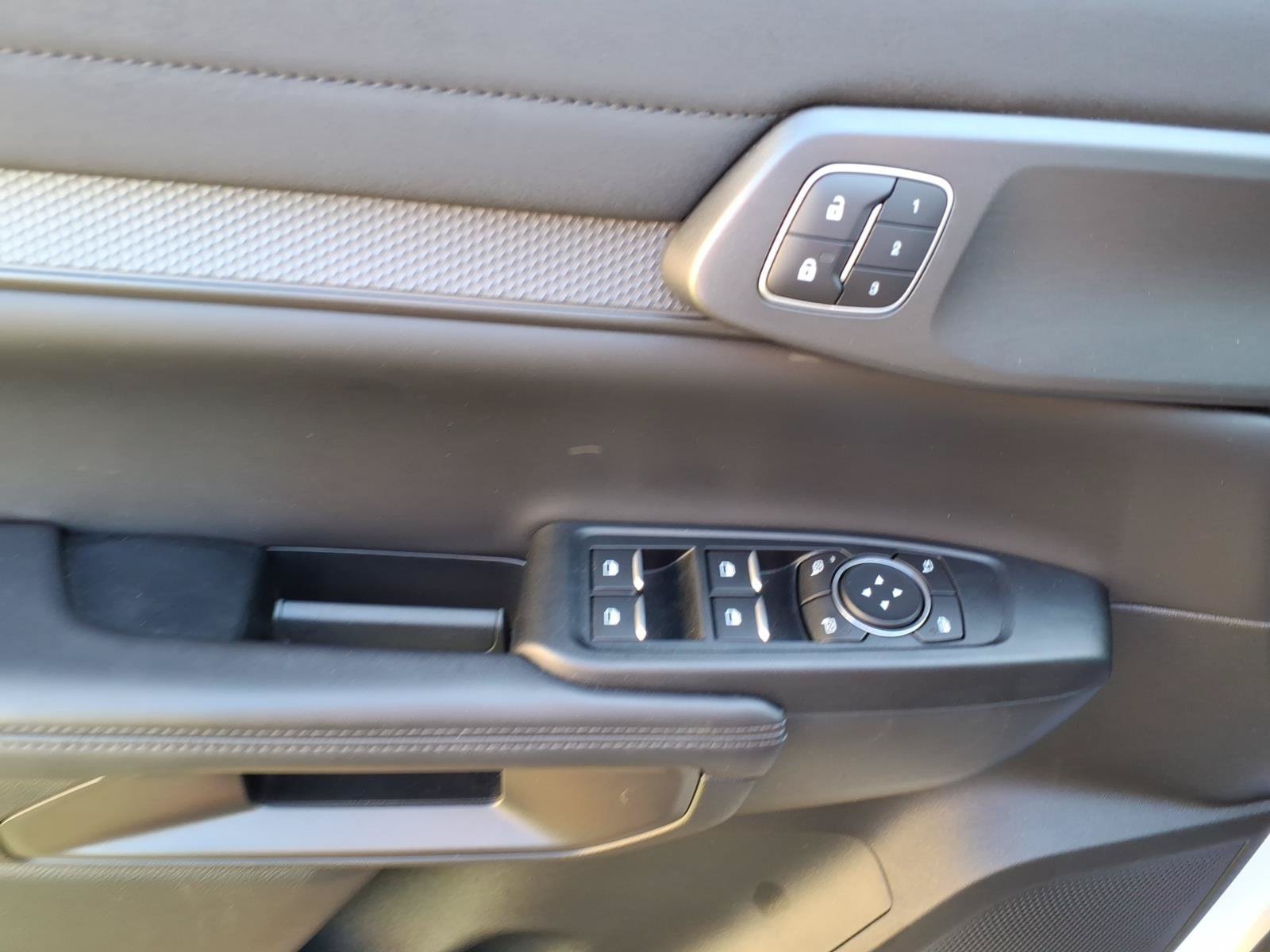 Used 2025 Ford Ranger Raptor AWD/4WD image 15