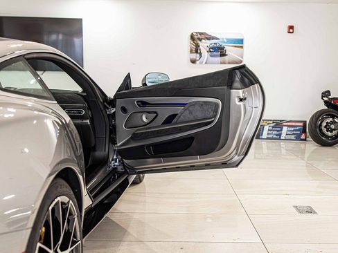 New 2026 Aston Martin Vanquish RWD image 31