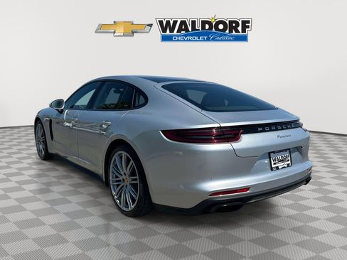 Used 2018 Porsche Panamera image 4