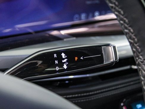 Used 2026 Cadillac Escalade Luxury image 21