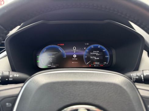 Used 2024 Toyota RAV4 Limited image 32