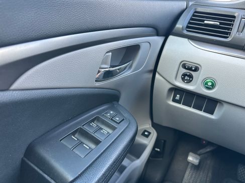 Used 2017 Honda Pilot EX image 26