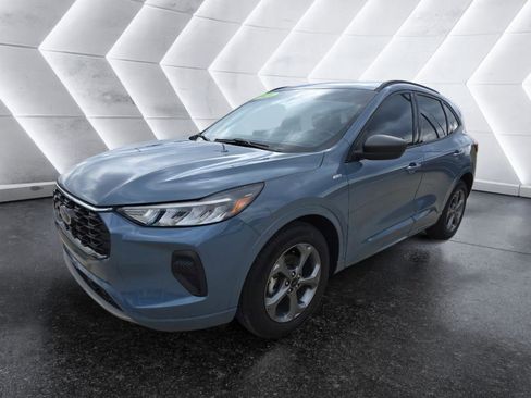 Used 2024 Ford Escape ST-Line w/ Equipment Group 301A image 1