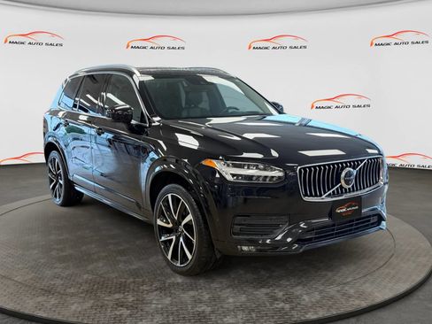 Used 2021 Volvo XC90 T6 Momentum w/ Advanced Package AWD/4WD image 5
