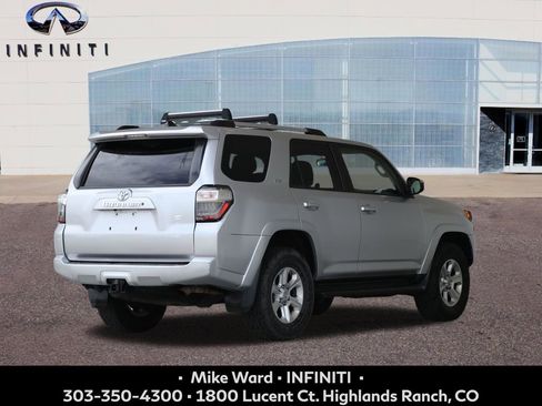 Used 2019 Toyota 4Runner SR5 AWD/4WD image 6