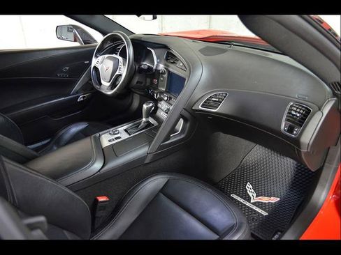 Used 2019 Chevrolet Corvette Grand Sport RWD image 21