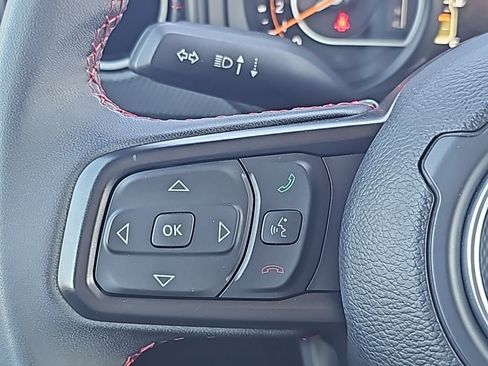 Used 2024 Jeep Wrangler Unlimited Rubicon image 9