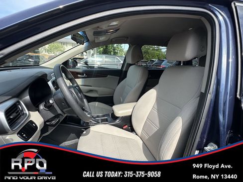 Used 2017 Kia Sorento AWD image 22