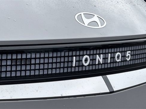 New 2026 Hyundai Ioniq 5 Limited image 9