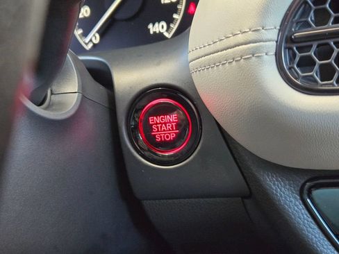 Used 2027 Honda HR-V LX image 19