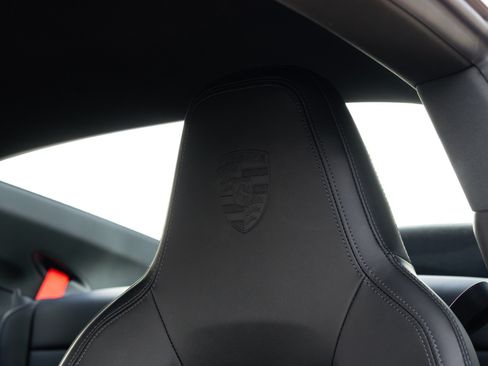Used 2025 Porsche 911 Carrera RWD image 45