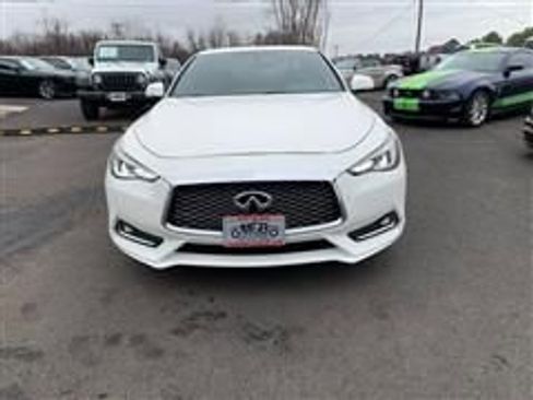 Used 2017 INFINITI Q60 2.0t w/ Premium Plus Package 2.0T image 10