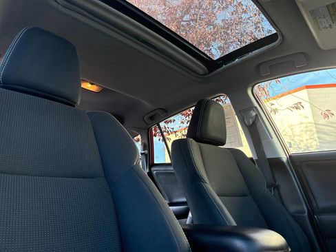 Used 2016 Toyota RAV4 XLE image 17
