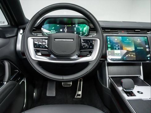 New 2026 Land Rover Range Rover Long Wheelbase SE AWD/4WD image 20