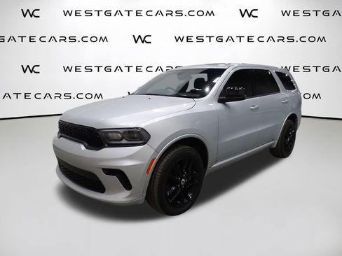 Used 2024 Dodge Durango GT image 1