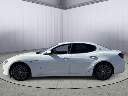 Used 2021 Maserati Ghibli S GranLusso RWD image 3
