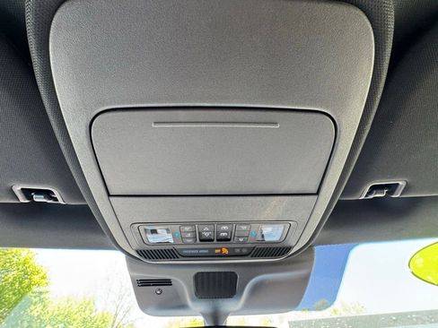 Used 2025 Ford Expedition King Ranch AWD/4WD image 28