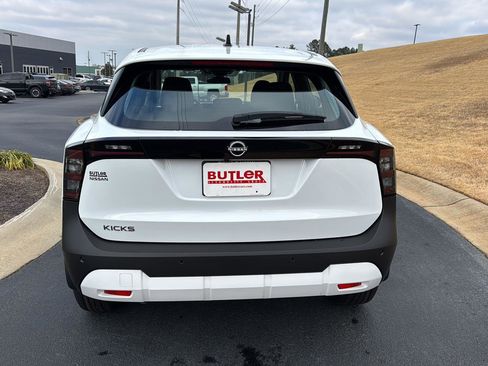 New 2026 Nissan Kicks S image 4