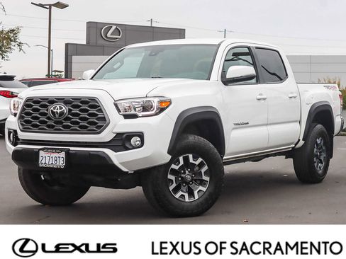 Used 2023 Toyota Tacoma TRD Off-Road image 1