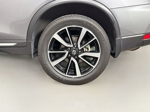 Used 2020 Nissan Rogue SL AWD/4WD image 32