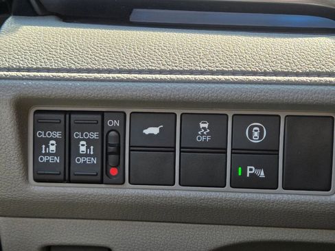 Used 2021 Honda Odyssey Touring image 27