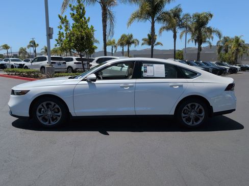 Used 2023 Honda Accord EX image 7