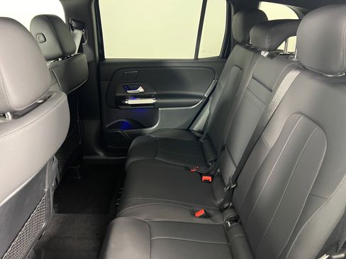 New 2025 Mercedes-Benz GLB 250 4MATIC image 21
