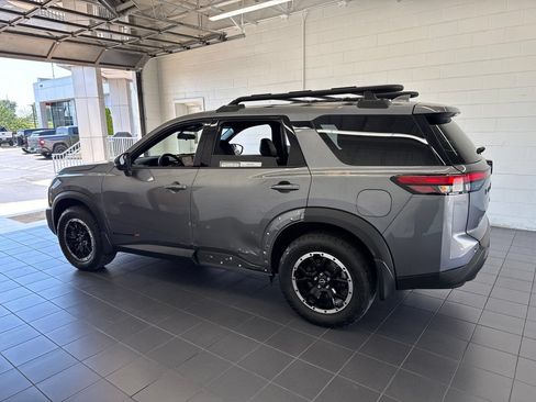 Used 2024 Nissan Pathfinder Rock Creek AWD/4WD image 5