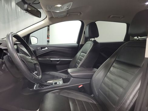 Used 2017 Ford Escape Titanium image 13