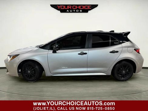 Used 2021 Toyota Corolla SE 4dr Hatchback CVT image 2