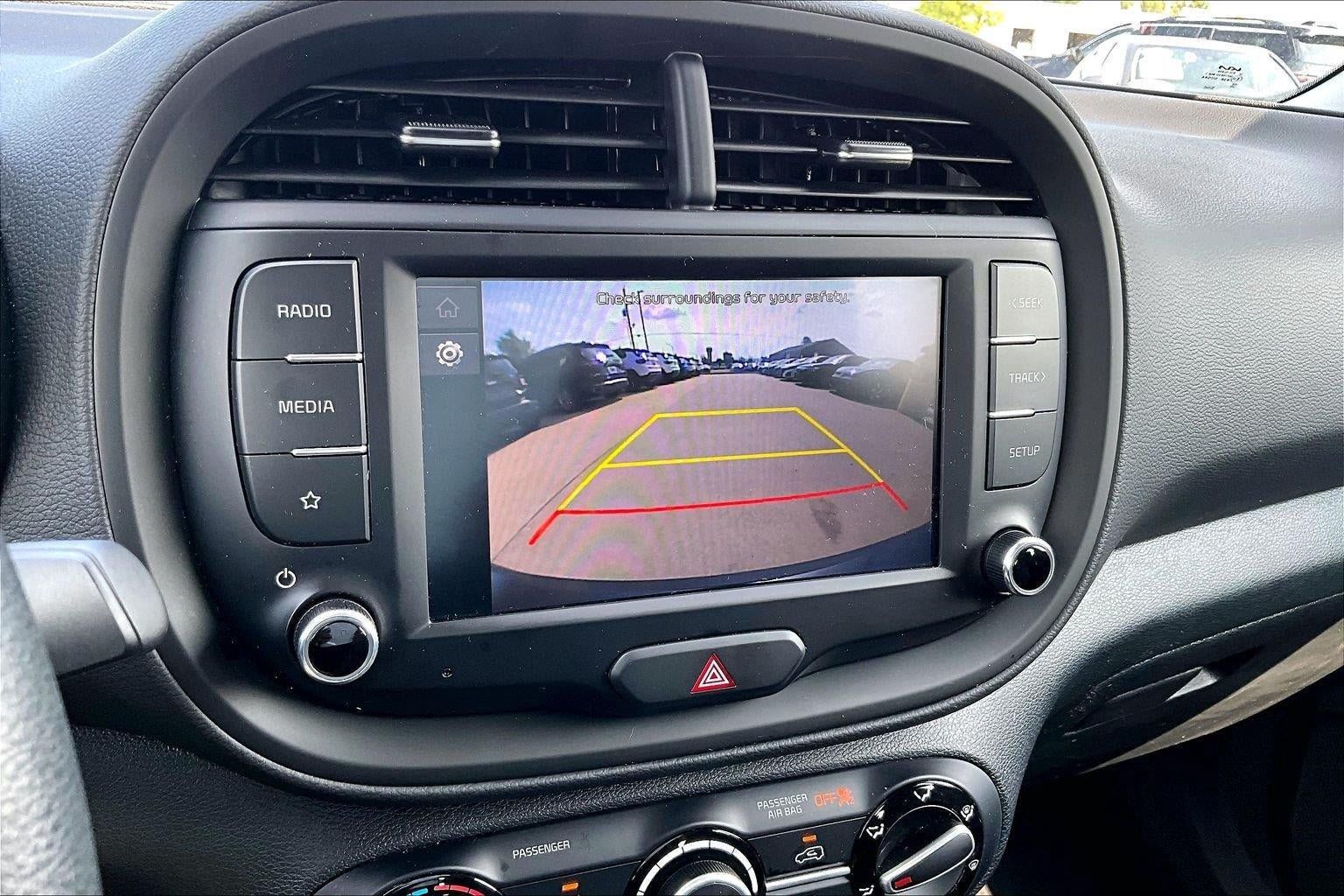 Used 2025 Kia Soul LX w/ LX Technology Package FWD image 14