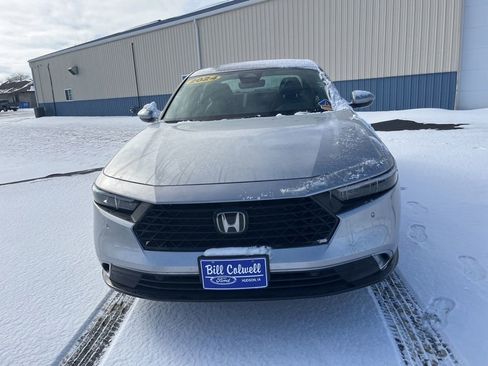 Used 2024 Honda Accord EX-L image 9