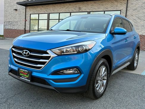 Used 2017 Hyundai Tucson SE AWD/4WD image 1