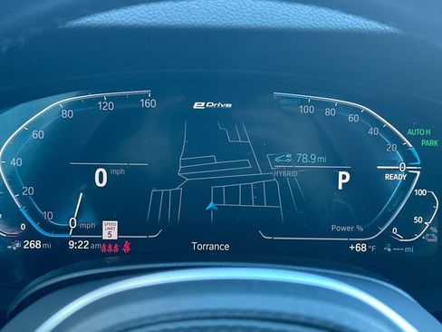 Used 2022 BMW 530e xDrive w/ Premium Package image 24