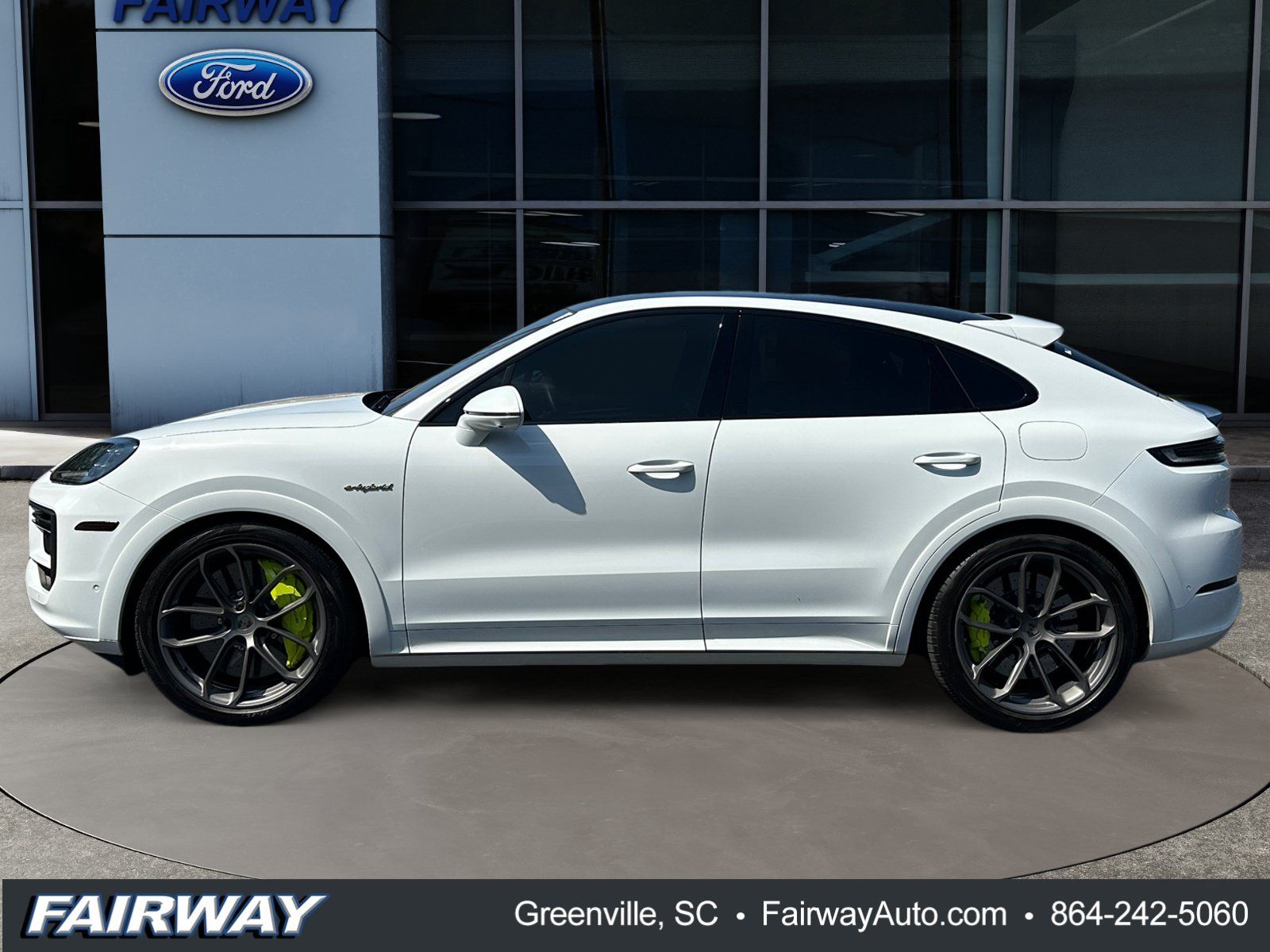 Used 2025 Porsche Cayenne Turbo AWD/4WD image 8