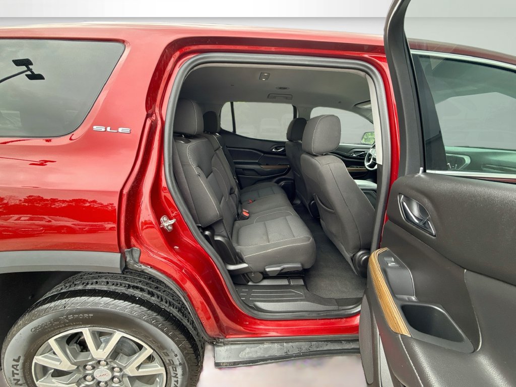 Used 2023 GMC Acadia SLE FWD image 26