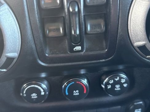 Used 2017 Jeep Wrangler Unlimited Sport w/ Quick Order Package 24S image 21