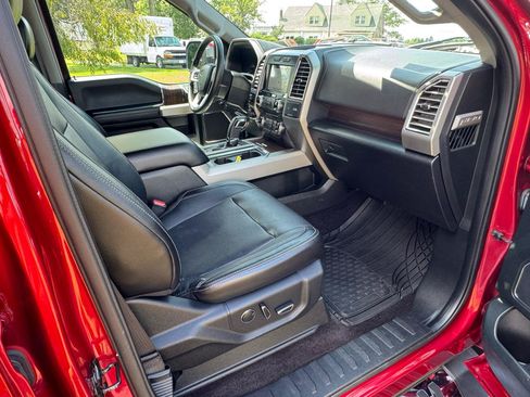 Used 2016 Ford F150 Lariat w/ Equipment Group 502A Luxury AWD/4WD image 14