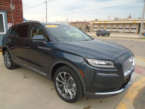 Used 2022 Lincoln Nautilus Reserve w/ Equipment Group 201A AWD/4WD image 14